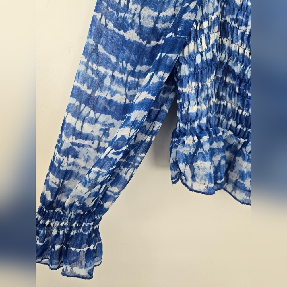 Zara blue white tie-dye cropped shirred blouse. Size Large. - Picture 2 of 8